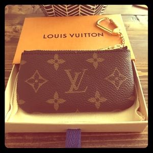 🔥Authentic Louis Vuitton Key Cles/Pouch🔥